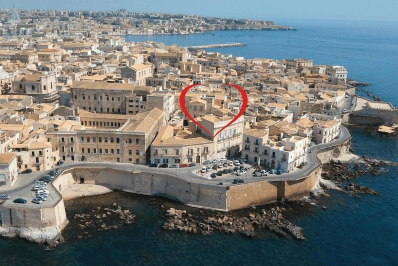 Casa Nagale- Di Charme Nel Cuore Di Ortigia A 50 Mt Dal Mare Apartment