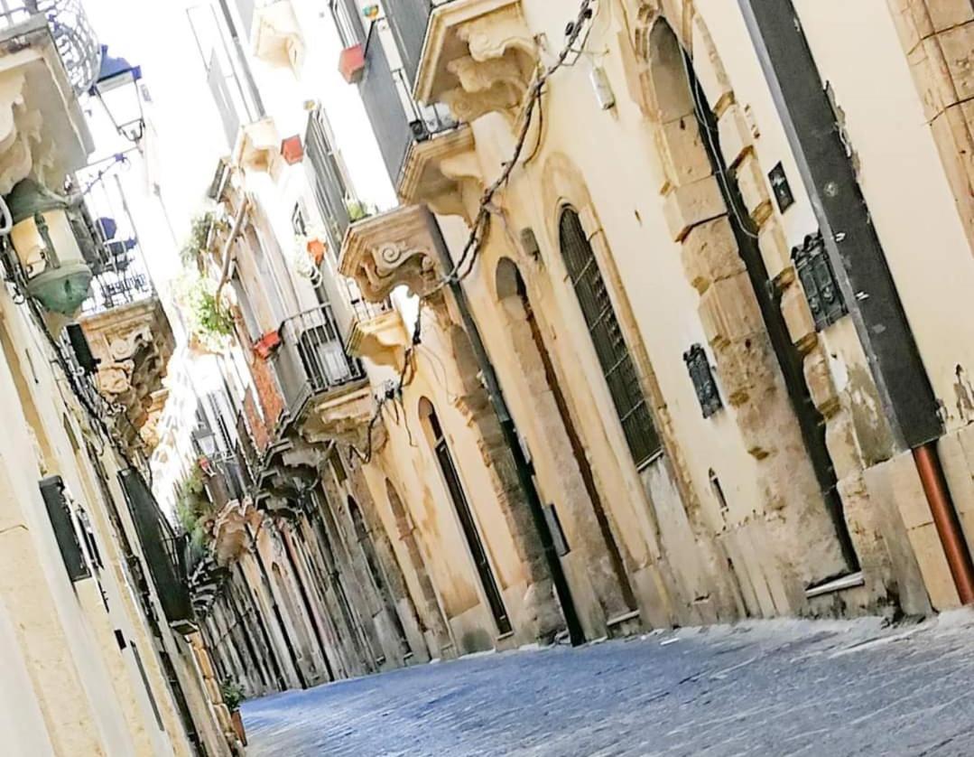 Casa Nagale- Di Charme Nel Cuore Di Ortigia A 50 Mt Dal Mare